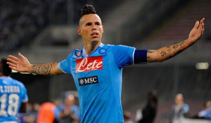 Có 50 triệu bảng, Arsenal quyết chiêu mộ Hamsik và Destro