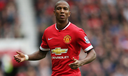 Ashley Young tự tin cùng Man Utd đánh bại Man City