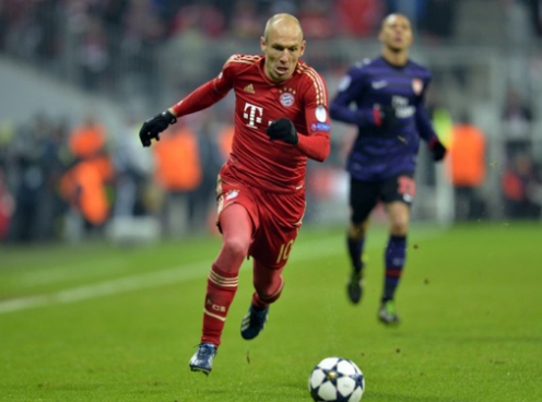 VIDEO: Bayern Munich nhớ những pha rê dắt tuyệt đỉnh của Robben