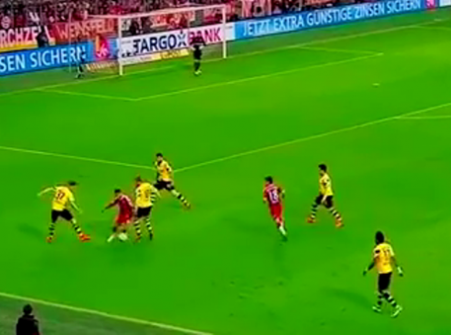 VIDEO: Pha đi bóng đẹp mắt của Thiago Alcantara nhờ tuyệt kỹ Elastico
