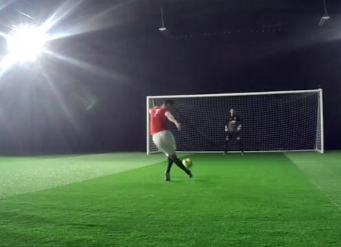 VIDEO: Xem Di Maria sút tung lưới De Gea bằng rabona