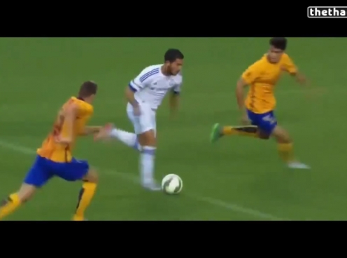 VIDEO: Màn trình diễn chói sáng của Eden Hazard trong trận gặp Barcelona