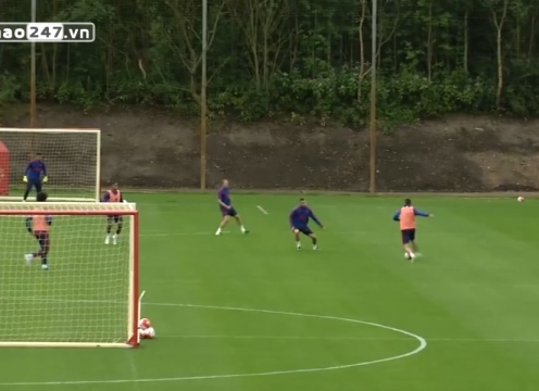 VIDEO: Buổi tập cuối cùng của MU trước trận khai màn Premier League 2015/16