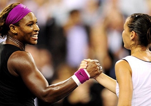 Rogers Cup 2015: Thắng vất, Serena vào vòng 3