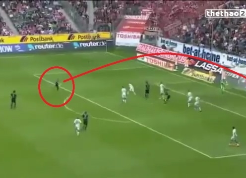 VIDEO: Cú volley trái phá bằng chân trái của Ribery từ ngoài vòng cấm