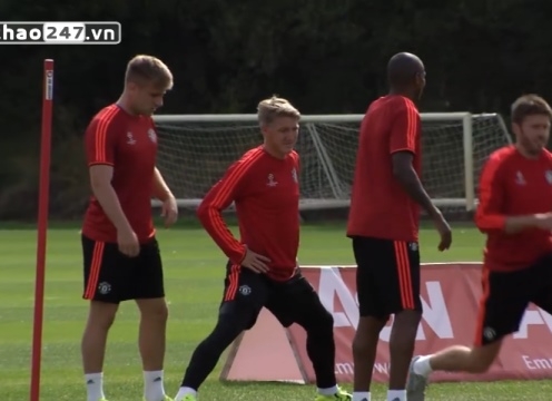 VIDEO: Các cầu thủ MU miệt mài tập luyện cho trận đấu với Club Brugge