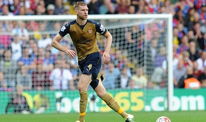 Per Mertesacker: “Arsenal phải phòng ngự tốt hơn trước Liverpool”