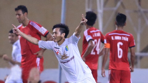 VIDEO: Văn Quyết dẫn đầu top 5 bàn thắng đẹp nhất vòng 25 V-League