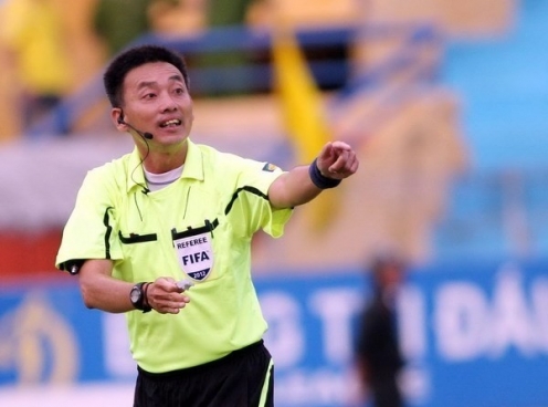 Trọng tài Võ Minh Trí xuất sắc nhất V-League 2015