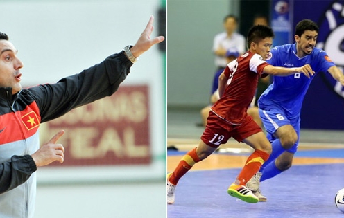 HLV ĐT Futsal VN khôn khéo trả lời các phóng viên Thái Lan