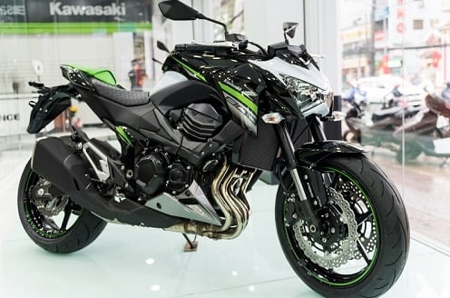 Cận cảnh Kawasaki Z800 2016 tại Việt Nam