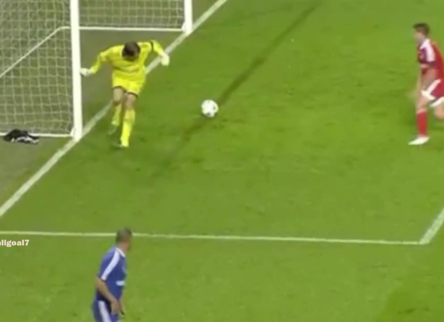 VIDEO: Pha vồ ếch của thủ môn giúp Owen ghi bàn