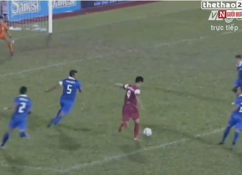 VIDEO: Pha solo ghi bàn đẹp mắt của Văn Thành vào lưới U21 Thái Lan