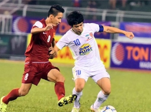 VIDEO: Công Phượng solo ghi bàn đẳng cấp vào lưới U21 Việt Nam