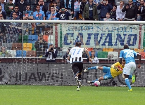 Video bàn thắng: Udinese 3-1 Napoli (Vòng 31 - Serie A)