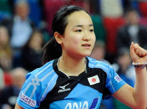 Video bóng bàn: Nữ VĐV 15 tuổi của Nhật đánh bại nhà ĐKVĐ thế giới của Trung Quốc