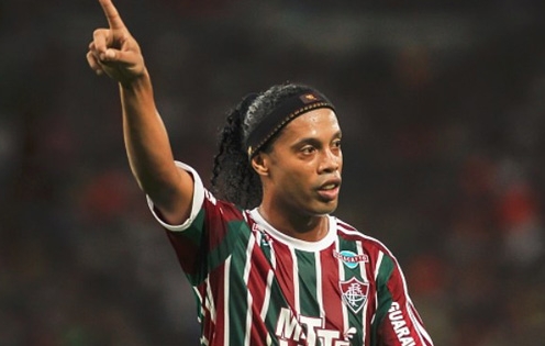 Ronaldinho sắp tái xuất?
