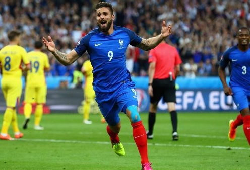 VIDEO: Giroud đánh đầu mở tỷ số cho tuyển Pháp