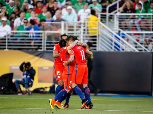 VIDEO: 2 bàn thắng trong vòng 4 phút của Chile vào lưới Colombia