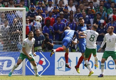 VIDEO: Cú đúp trong vòng 3 phút của Griezmann trước CH Ireland