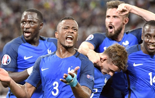 Griezmann tỏa sáng, Pháp vào chung kết EURO 2016