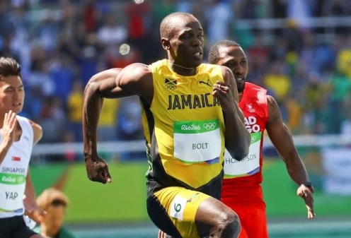 VIDEO: Usain Bolt về nhất vòng loại 100m (Olympic 2016)