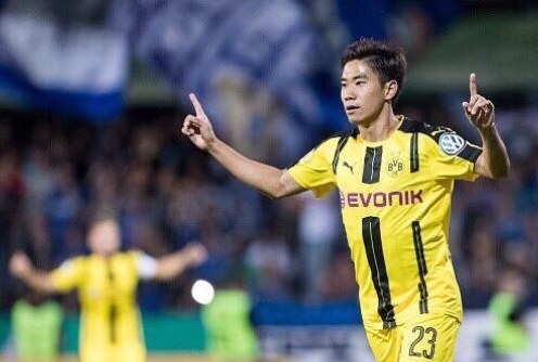 Kagawa lập cú đúp giúp Dortmund thắng đậm ở vòng 1 Cúp QG Đức