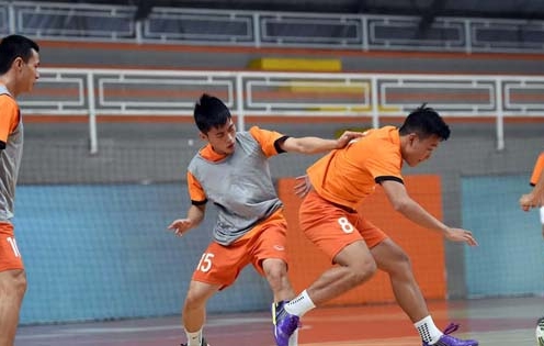 Đội tuyển futsal Việt Nam tập buổi đầu tiên ở Colombia