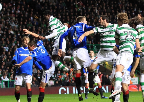 Fan chế giễu đối thủ bằng búp bê người lớn, Celtic bị trả thù