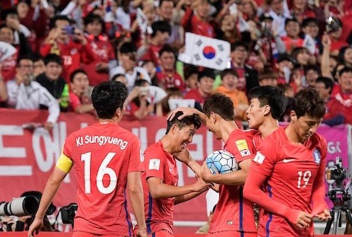 VIDEO: Heung-Min Son tỏa sáng giúp Hàn Quốc đánh bại Qatar