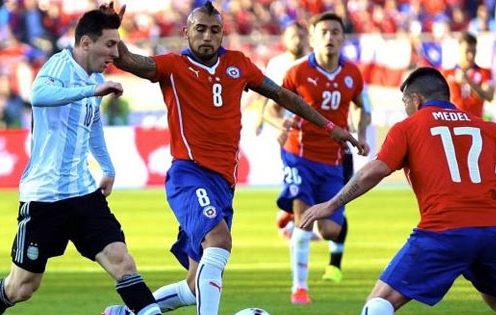 FIFA quyết định bất ngờ: Chile hưởng lợi, vượt mặt Argentina