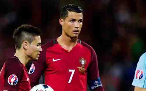 Chuyển nhượng 11/11: Ronaldo khuyên Real mua sao Dortmund