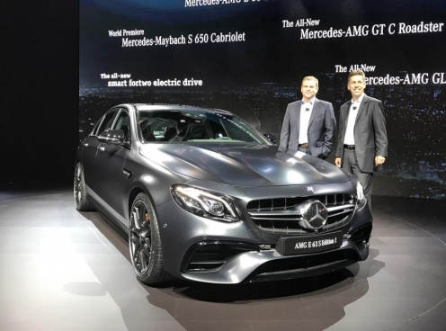 Mercedes-AMG A63 thế hệ mới: Siêu mạnh, siêu sang