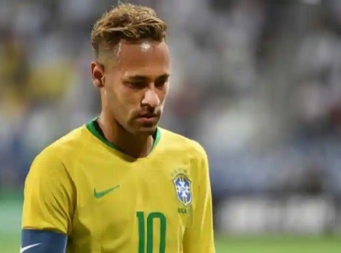 Neymar báo hung tin cho ĐT Brazil và PSG 