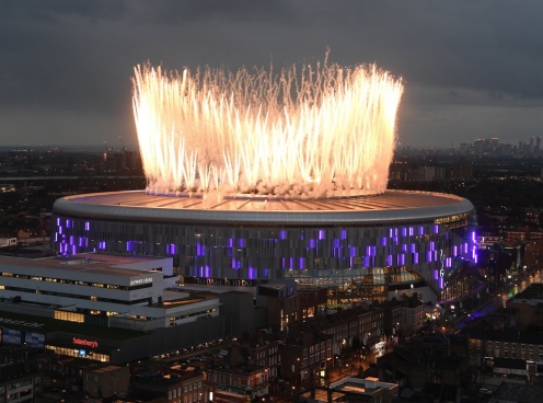 VIDEO: Lễ khai trương hoành tráng của SVĐ Tottenham Hotspur