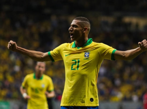 VIDEO: Neymar chấn thương, Brazil vẫn đánh bại Qatar