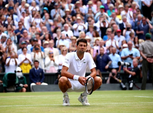 Djokovic ngạo nghễ sau chiến thắng kinh điển tại chung kết Wimbledon
