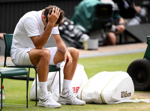 Federer lặng người sau thất bại đầy bi kịch ở chung kết Wimbledon