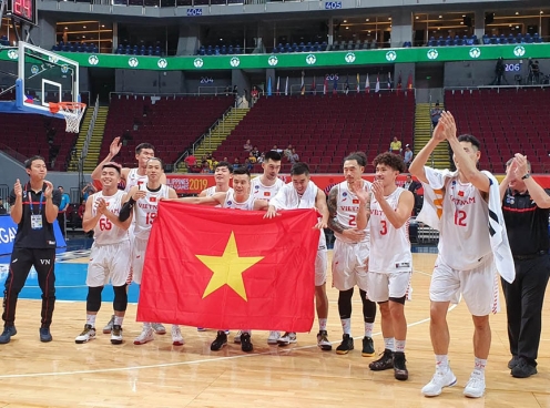 Thắng ngọt ngào Indonesia, bóng rổ Việt Nam giành huy chương lịch sử