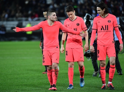 PSG bị cầm hòa với kịch bản điên rồ