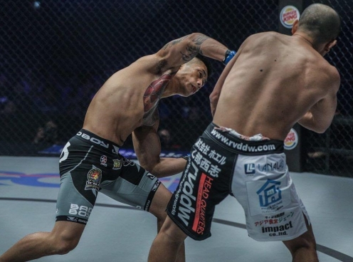 'Vua MMA gốc Việt' và đòn đánh thần sầu tạo dựng tên tuổi