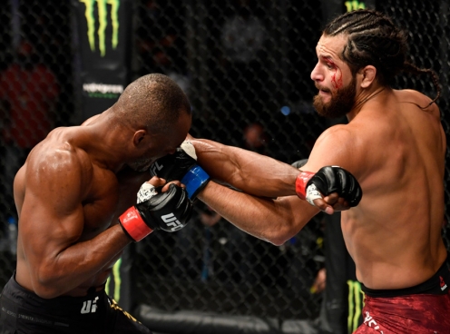 UFC 251: Kamaru Usman đánh bại Jorge Masvidal