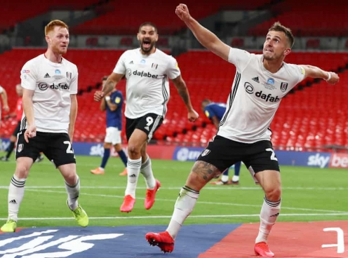 Fulham trở lại Ngoại hạng Anh sau 120 phút nghẹt thở