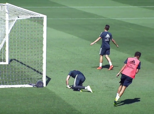 VIDEO: Tài năng của Sergio Reguilon trong màu áo Real Madrid