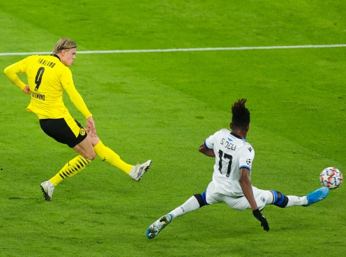 Haaland rực sáng, Dortmund thắng dễ Brugge