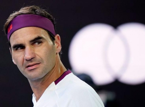 Federer bị phạt 3.000 đô vì hành vi xấu tại Australia Open