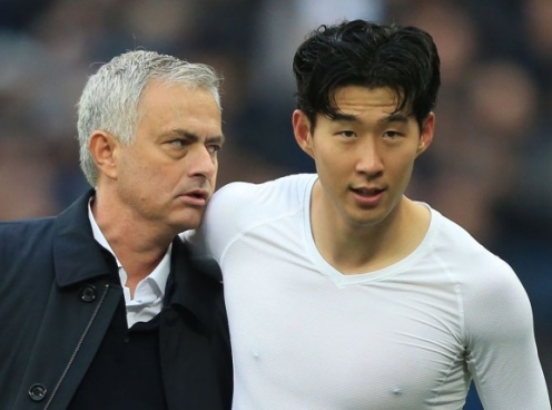 VIDEO: Mourinho chen ngang vào cuộc phỏng vấn của Son Heung-min