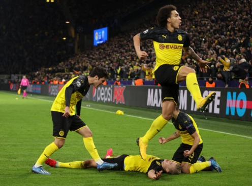 'Quái thú' rực sáng, Dortmund thắng oanh liệt PSG