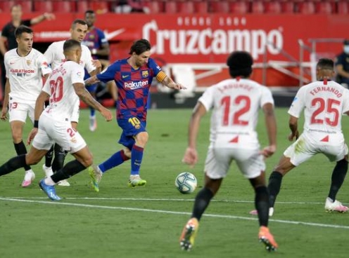 Messi tịt ngòi, Barca hòa bạc nhược Sevilla
