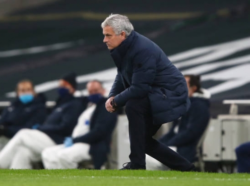 Mourinho xác lập thành tích đáng buồn tại Tottenham
